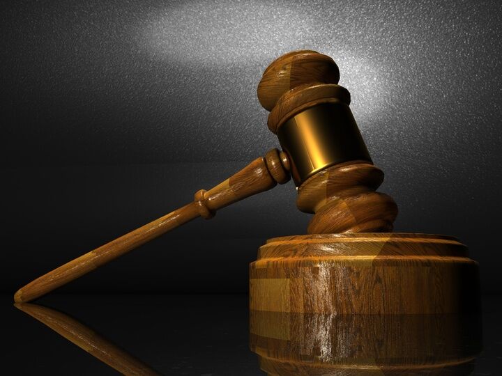 wooden gavel showing Benefits of Hiring a Personal Injury Lawyer
